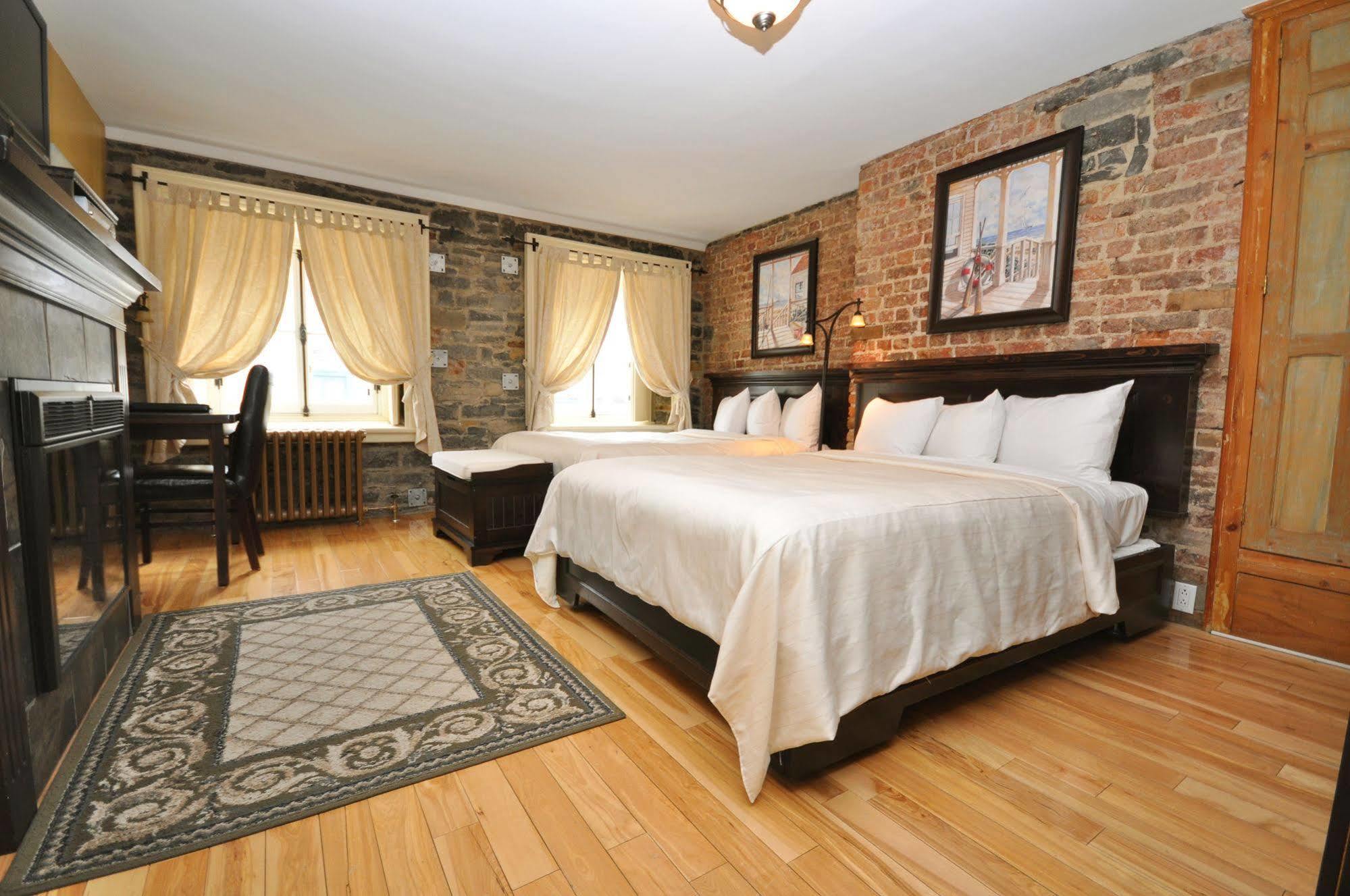 Acadia Hotel 3*